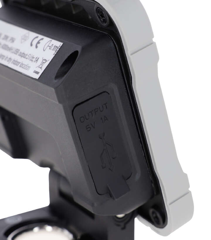 KERBL Mobiler LED-Strahler WorkFire 2200